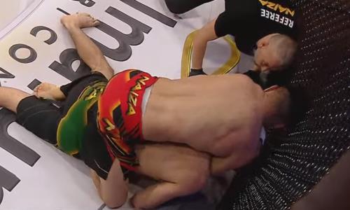 Казахстанский боец одержал досрочную победу на турнире по MMA в Алматы