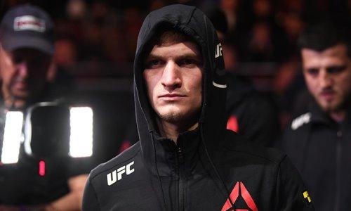 Боец казахстанской команды ворвался в топ-10 рейтинга UFC