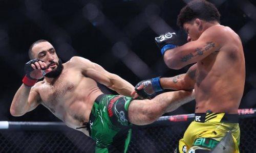 Топовый боец из веса Шавката Рахмонова выиграл бой UFC с травмой