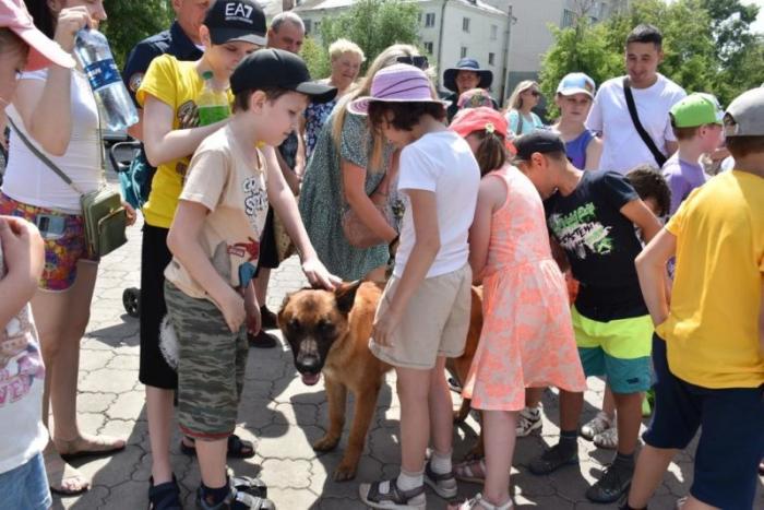 В Петропавловске сотрудники ДЧС СКО  провели мероприятие, посвященное Дню защиты детей